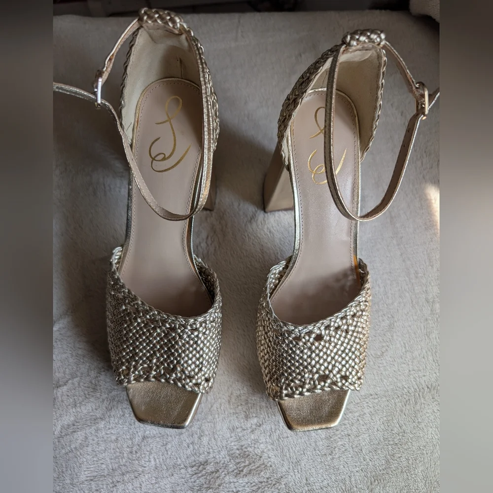 Sam Edelman Nattie platform sandals in metallic gold woven leather.